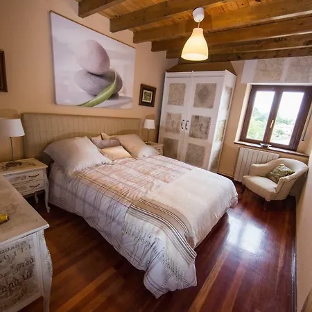 Holiday home Casa Rural La Loma Entrambosrios